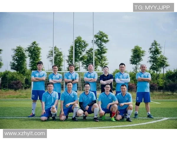 足球明星乘飞机的精彩瞬间合集让你领略他们的风采与魅力